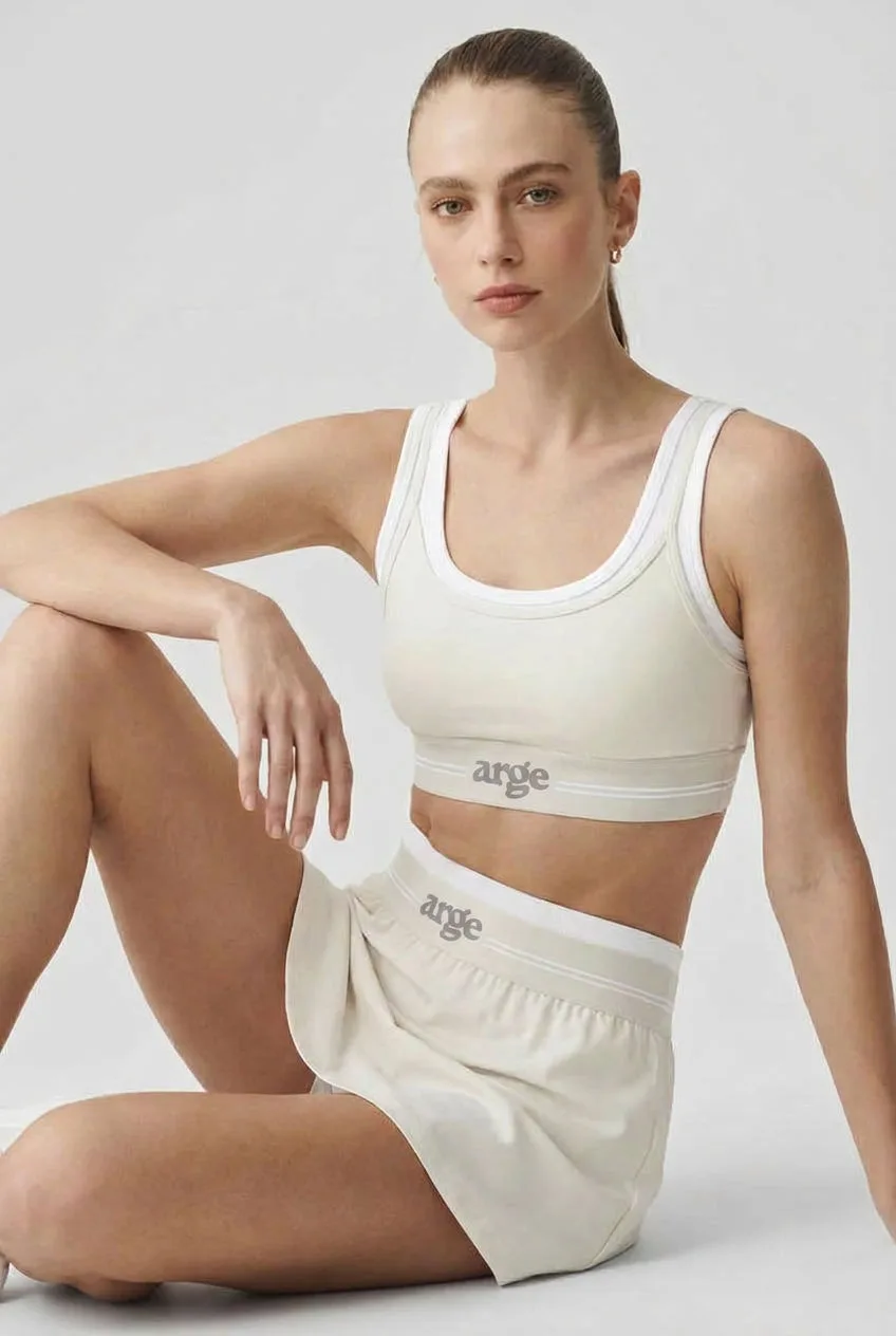 Rally, White