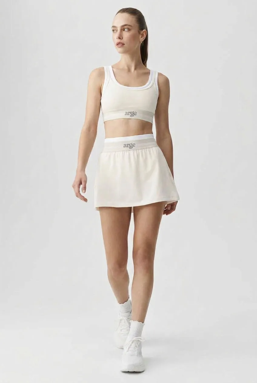 Deuce, White